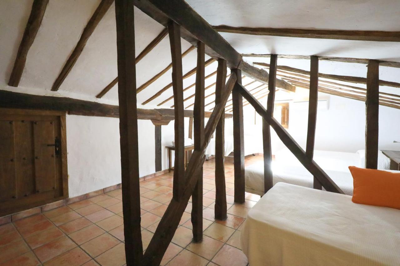 Apartamentos Rurales Spa Casa De Los Escudos Valverde de la Vera Esterno foto