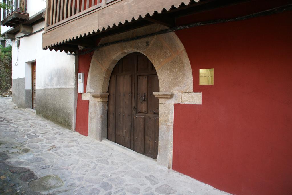 Apartamentos Rurales Spa Casa De Los Escudos Valverde de la Vera Esterno foto