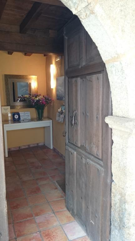 Apartamentos Rurales Spa Casa De Los Escudos Valverde de la Vera Esterno foto
